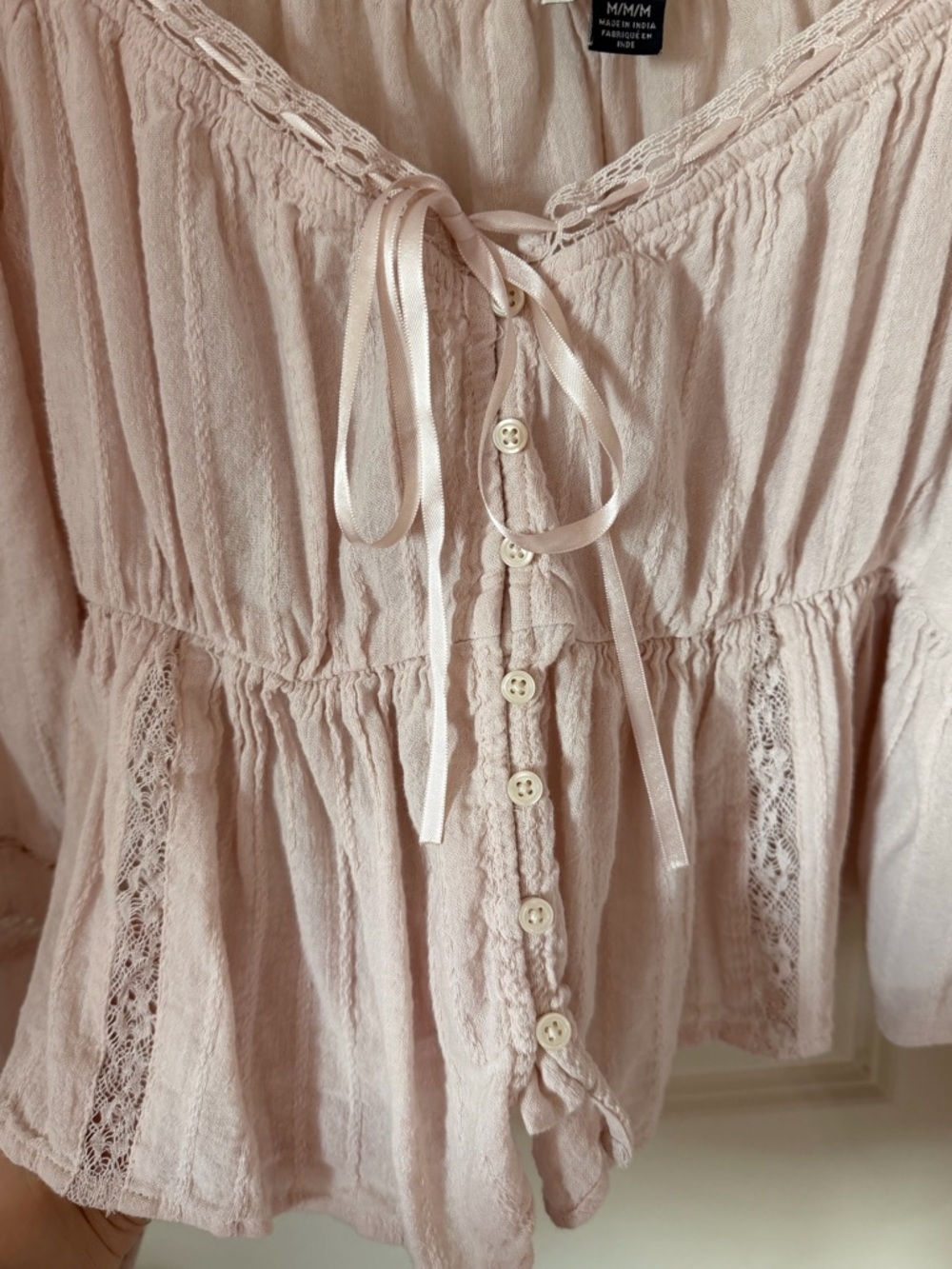 American Eagle Boho Peasant Top Blush Pink Lace Tie Front Medium - Picture 4 of 4